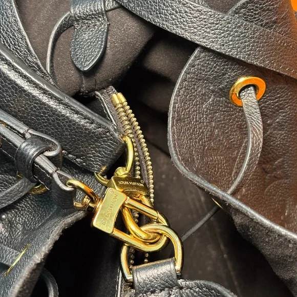 Louis Vuitton Black Embossed Shoulder Bag - Picture 10 of 11